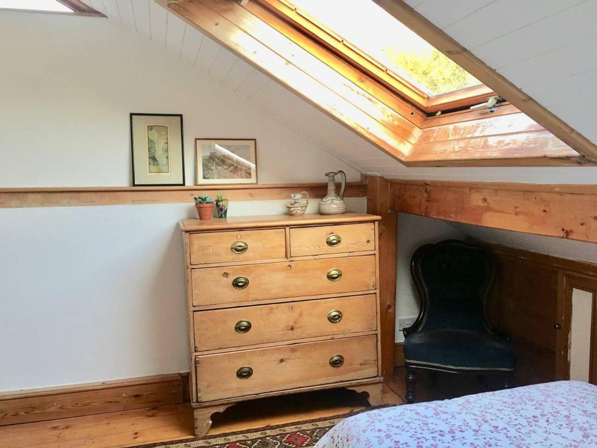 Secret Garden Cottage Exeter Extérieur photo